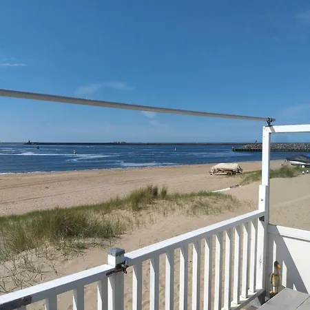 Our Beach House Apartmán *